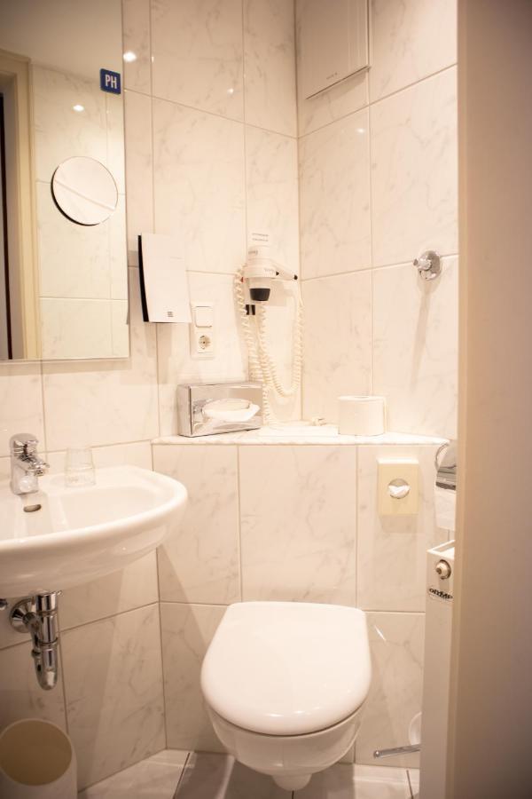 Park Hotel Schweinfurt Bagian luar foto